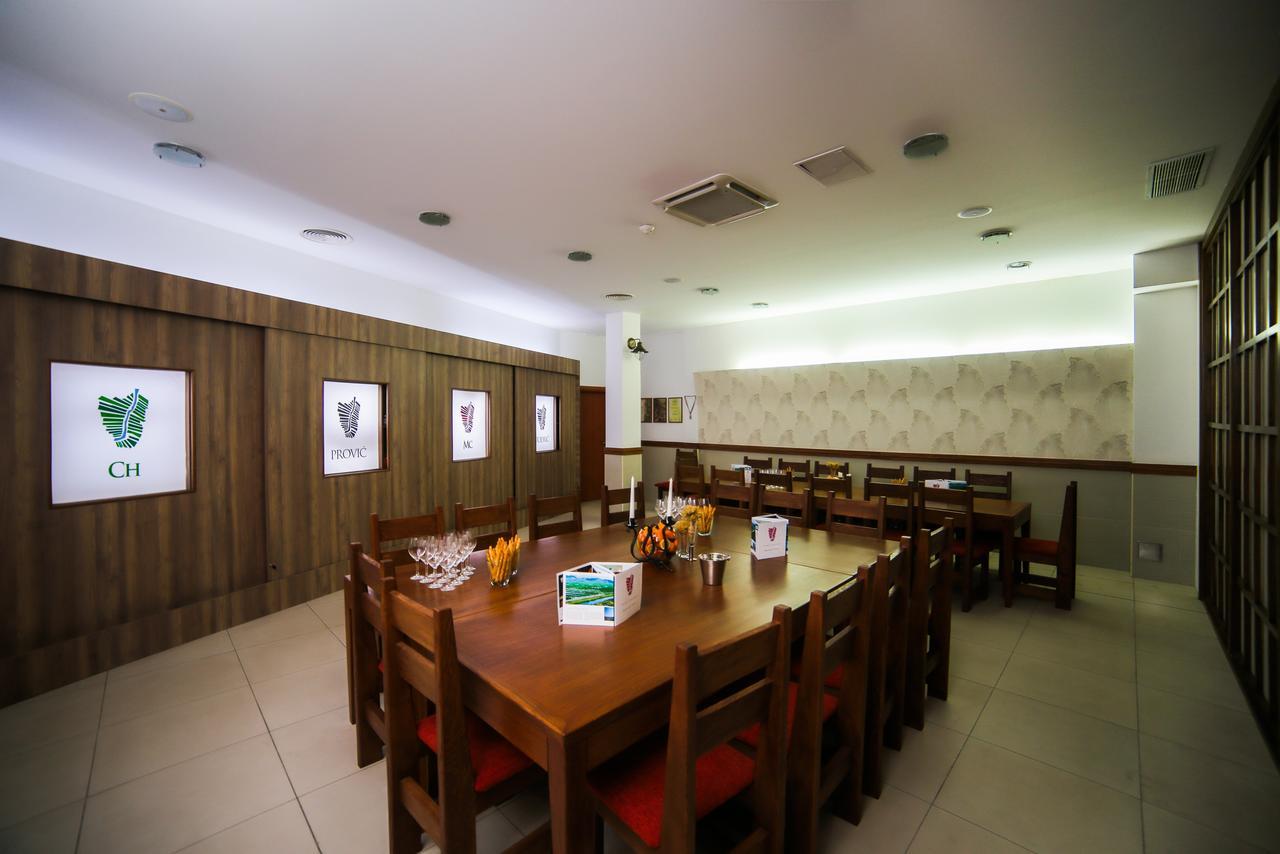 Hotel Merlot Opuzen  Экстерьер фото